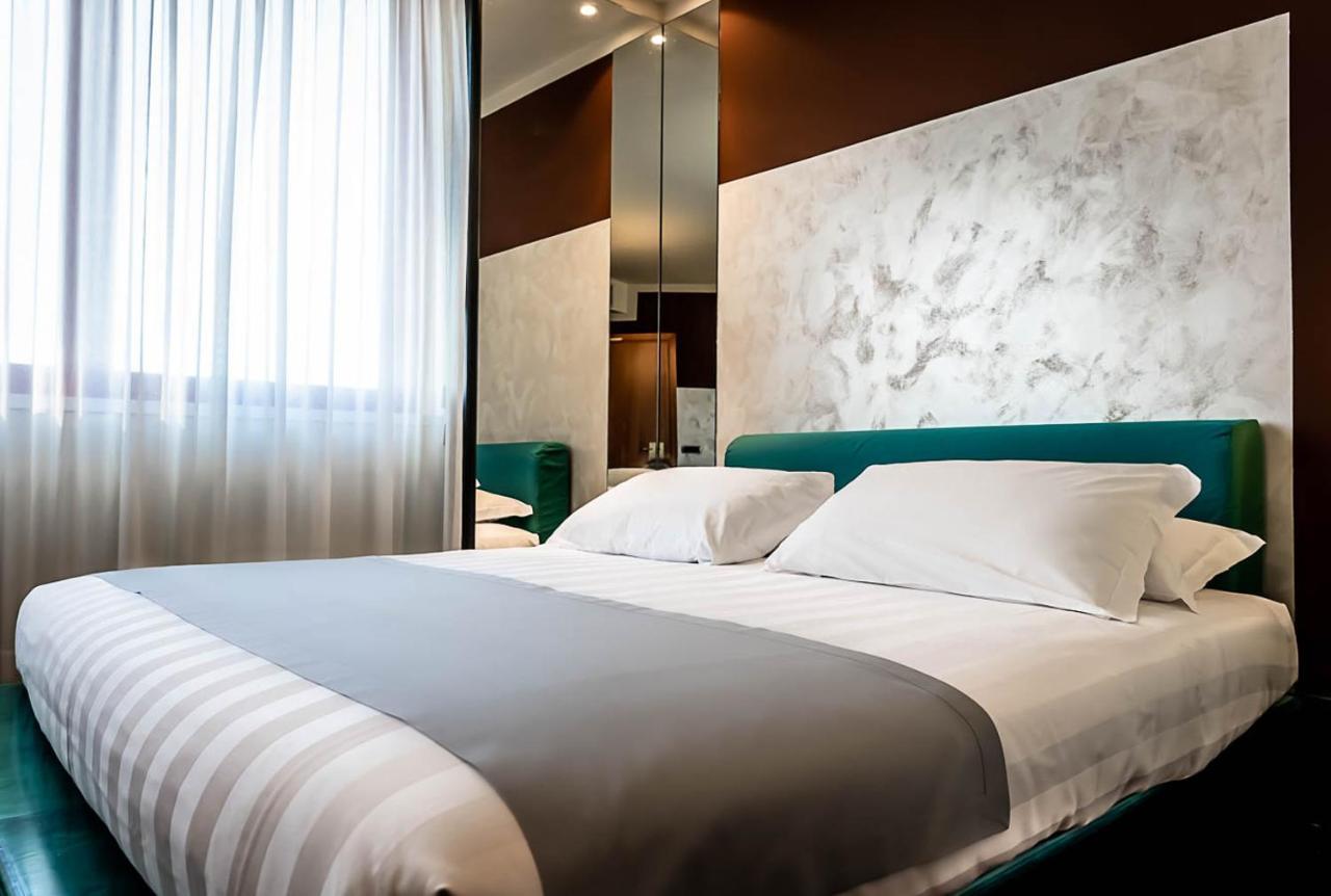 Business Hotel Casale Monferrato Exterior foto