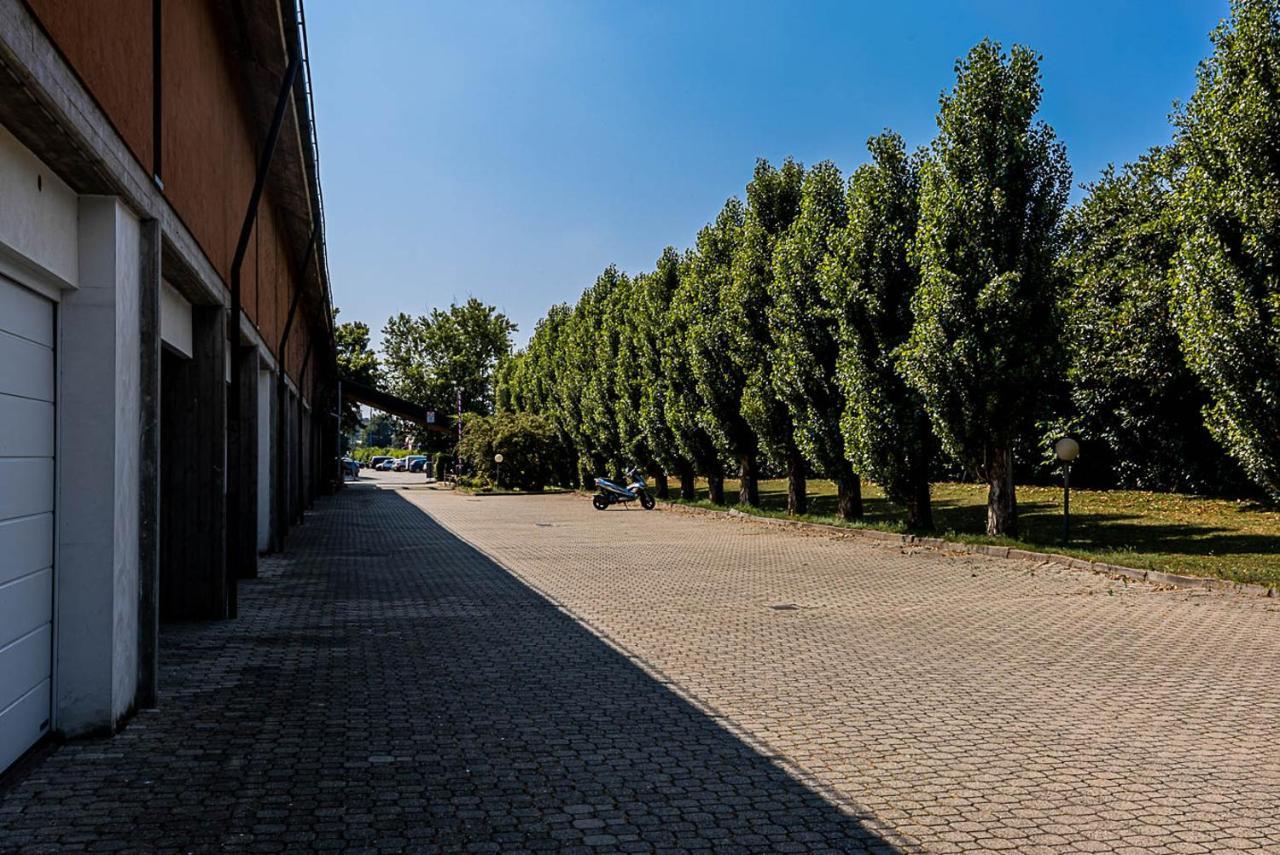 Business Hotel Casale Monferrato Exterior foto