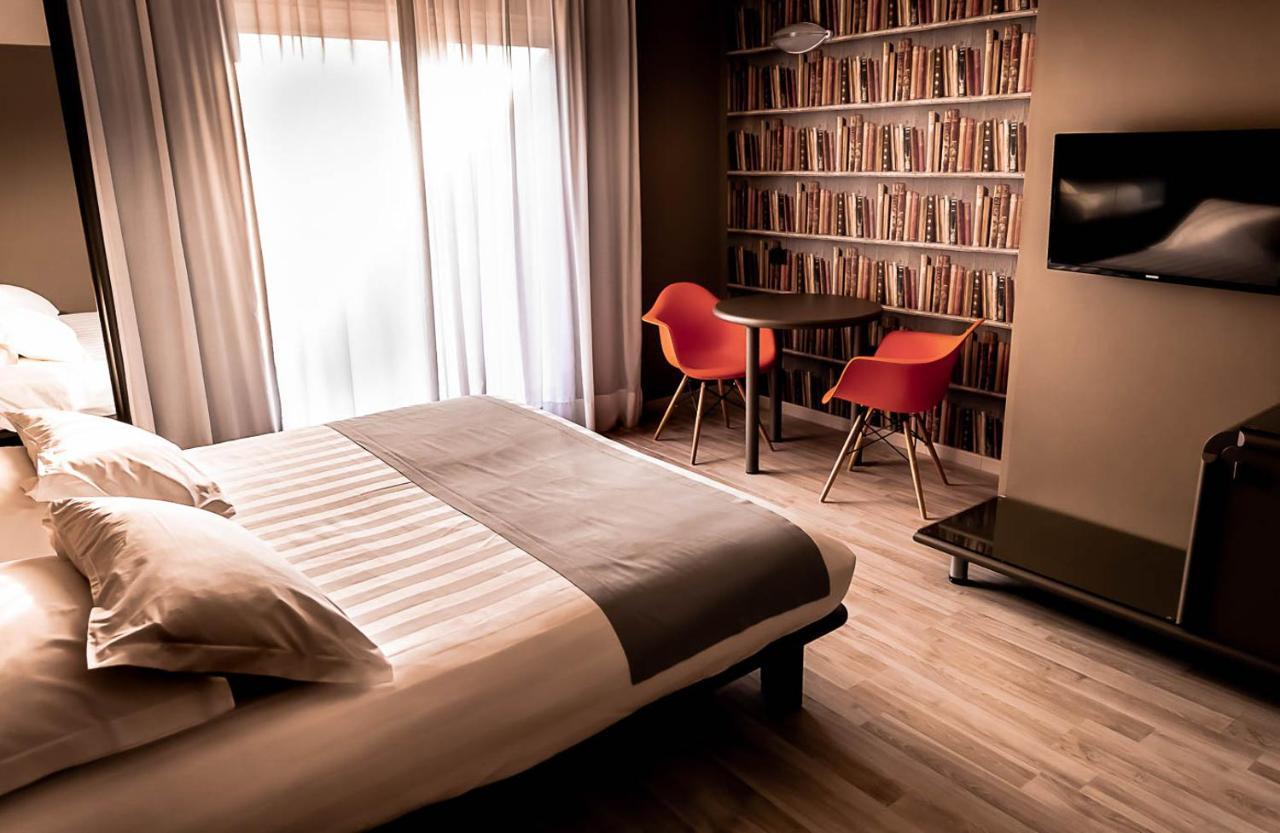 Business Hotel Casale Monferrato Exterior foto